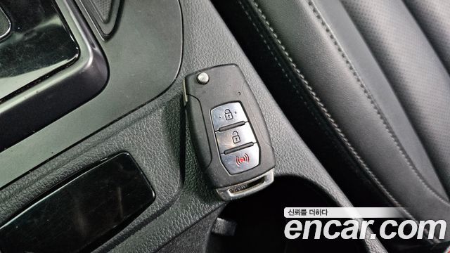 KG Mobility Rexton 2022 — photo 30