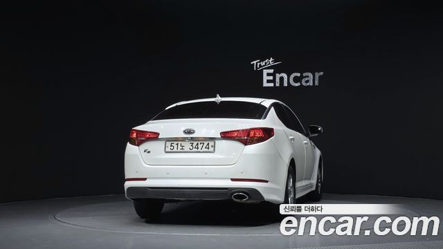 Kia K5 2011 — photo 4