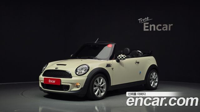 Mini Cooper Convertible 2014 — photo 1
