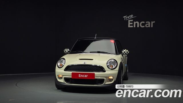 Mini Cooper Convertible 2014 — photo 3