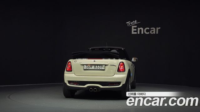 Mini Cooper Convertible 2014 — photo 4