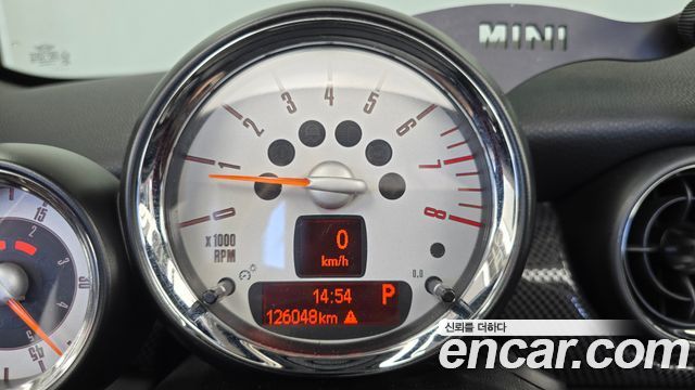 Mini Cooper Convertible 2014 — photo 8