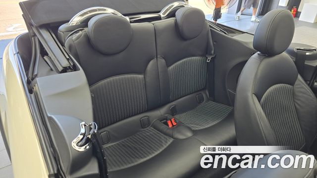 Mini Cooper Convertible 2014 — photo 11