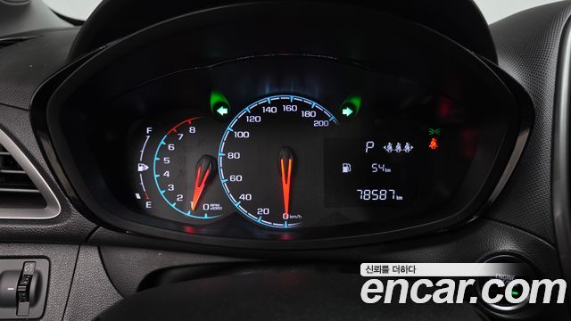 Chevrolet Korea Spark 2021 — photo 11