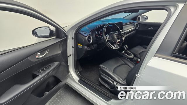 Kia K3 2019 — photo 17