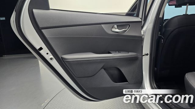 Kia K3 2019 — photo 15