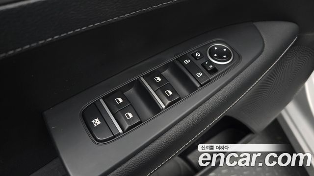 Kia K3 2019 — photo 27