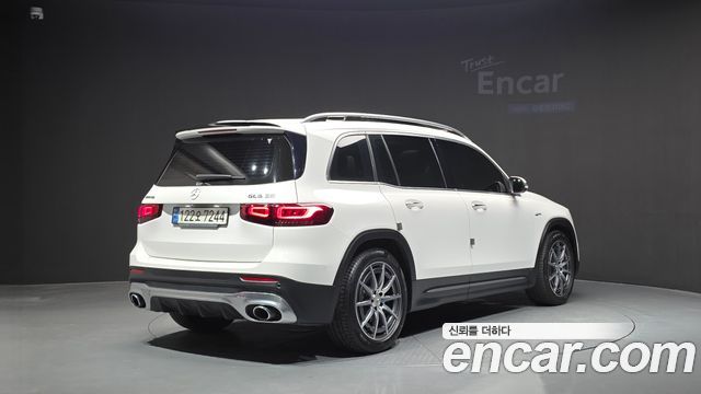 Mercedes-Benz GLB-Class 2021 — photo 2