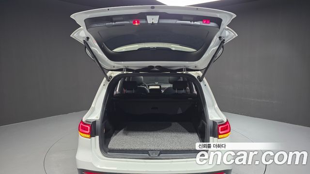 Mercedes-Benz GLB-Class 2021 — photo 23