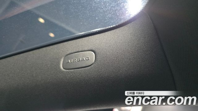 Mercedes-Benz GLB-Class 2021 — photo 28