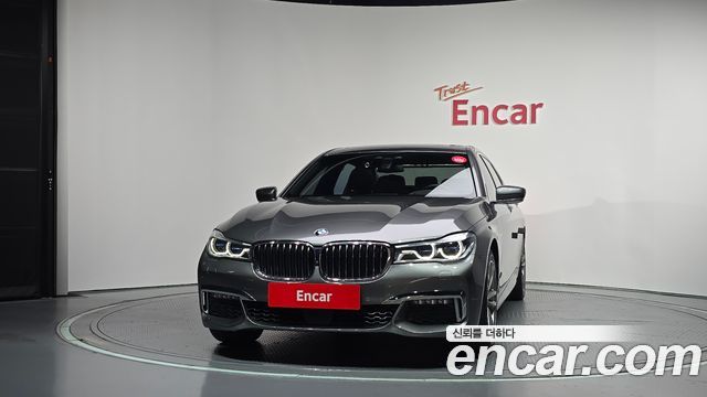BMW 7-Series 2017 — photo 3