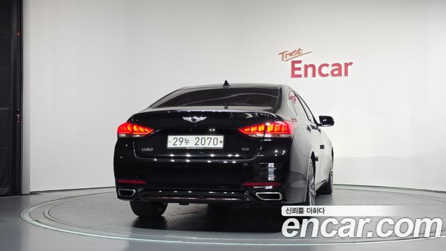 Genesis G80 2018 — photo 4