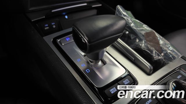 Genesis G80 2018 — photo 12