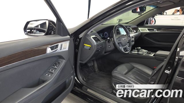Genesis G80 2018 — photo 13