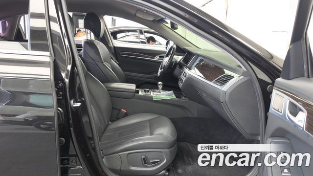 Genesis G80 2018 — photo 17