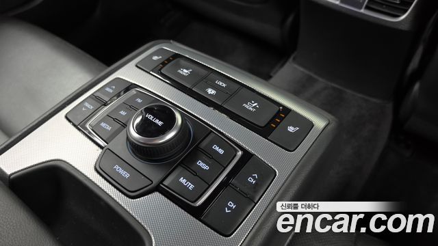 Genesis G80 2018 — photo 25