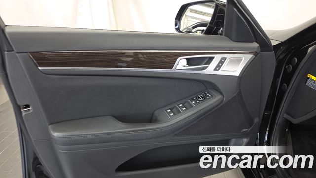 Genesis G80 2018 — photo 14