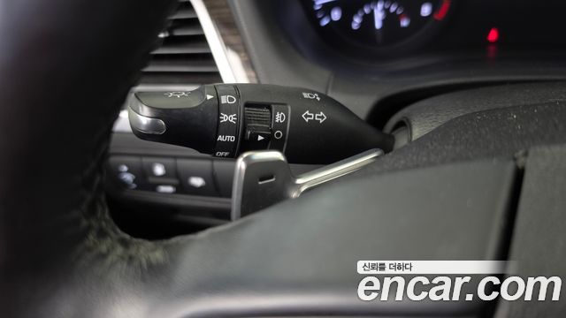 Genesis G80 2018 — photo 27