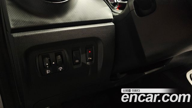 Renault Korea QM3 2016 — photo 22