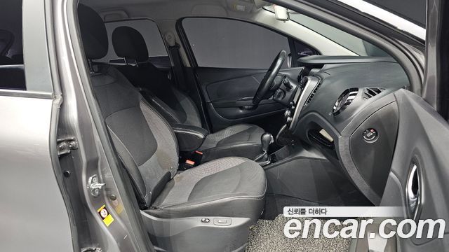Renault Korea QM3 2016 — photo 16
