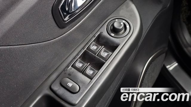 Renault Korea QM3 2016 — photo 29