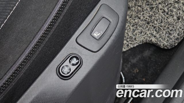 Renault Korea QM3 2016 — photo 30