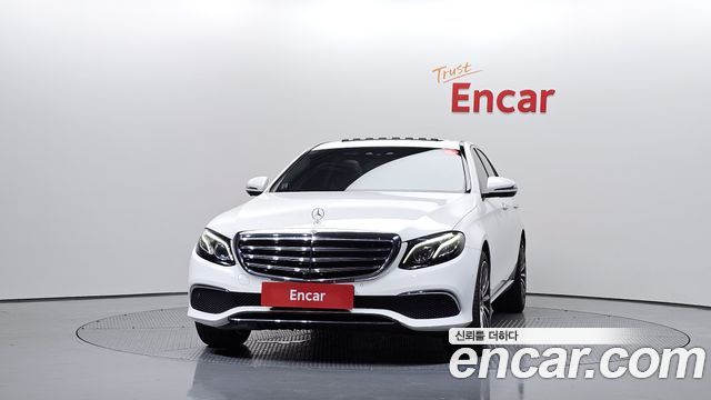 Mercedes-Benz E-Class 2018 — photo 3
