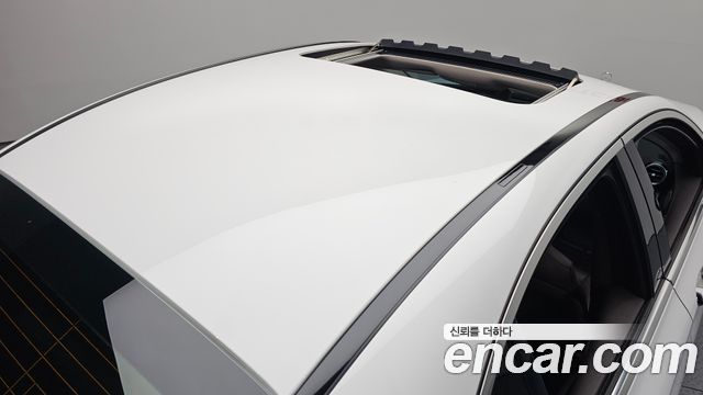 Mercedes-Benz E-Class 2018 — photo 36