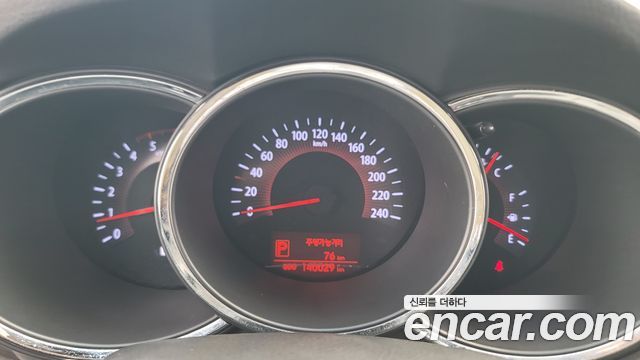 Kia Sorento 2012 — photo 8