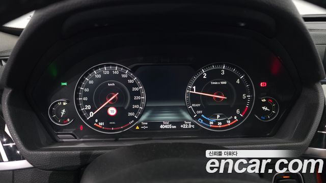 BMW Gran Turismo 2018 — photo 11