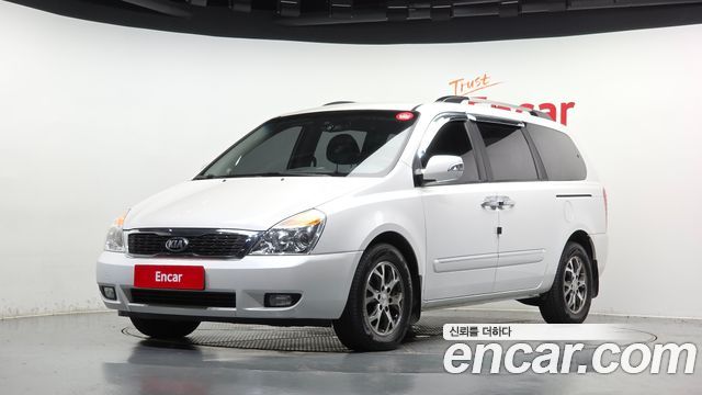 Kia Canival 2014 — photo 1