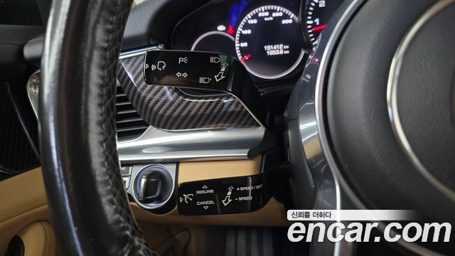 Porsche Panamera 2018 — photo 17