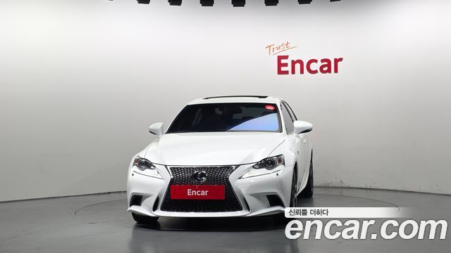 Lexus IS 2014 — photo 3