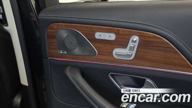 Mercedes-Benz GLS-Class 2020 — photo 19