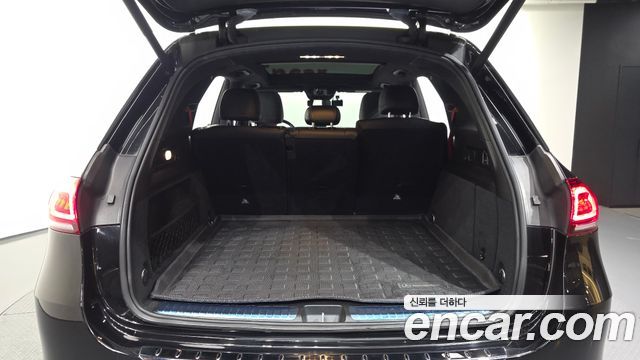 Mercedes-Benz GLE-Class 2021 — photo 26