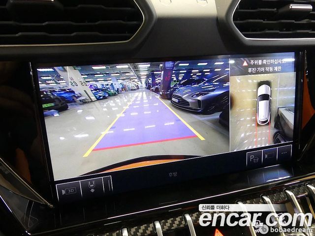Lamborghini Urus 2021 — photo 17