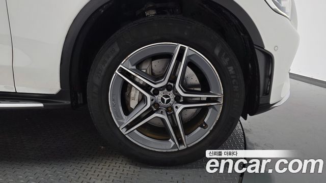 Mercedes-Benz GLC-Class 2022 — photo 5