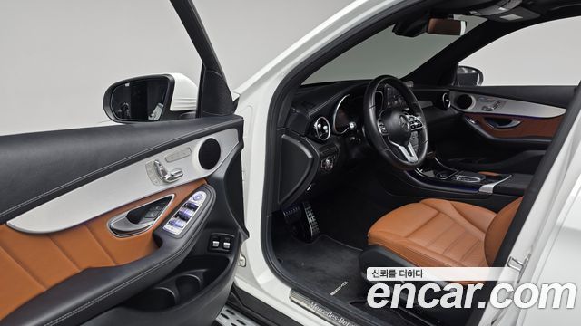 Mercedes-Benz GLC-Class 2022 — photo 13