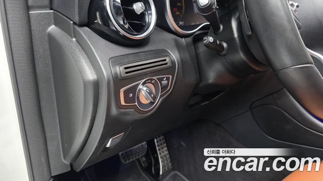Mercedes-Benz GLC-Class 2022 — photo 28