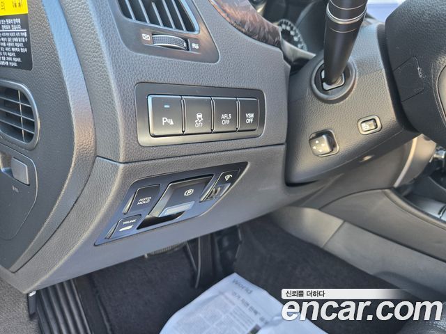 Hyundai Equus 2010 — photo 13