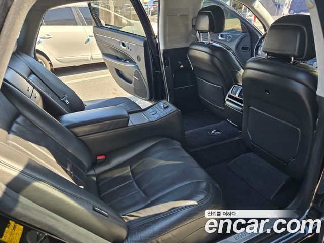 Hyundai Equus 2010 — photo 15