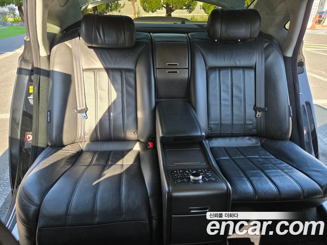Hyundai Equus 2010 — photo 17