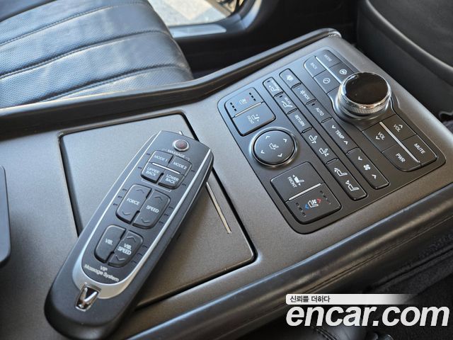 Hyundai Equus 2010 — photo 19