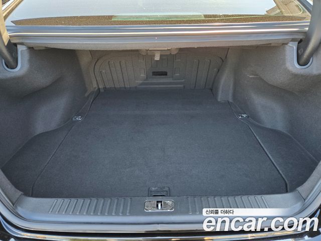 Hyundai Equus 2010 — photo 20