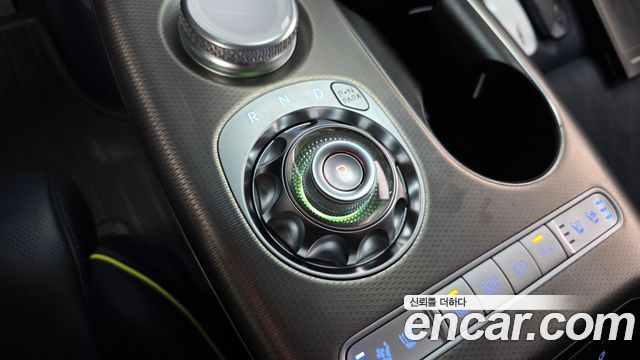 Genesis GV60 2022 — photo 12