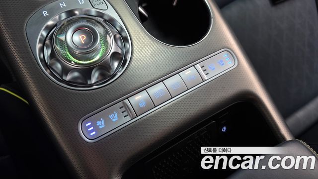 Genesis GV60 2022 — photo 33
