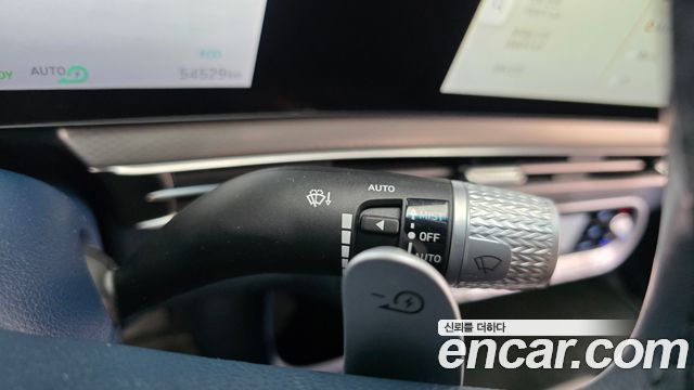 Genesis GV60 2022 — photo 35