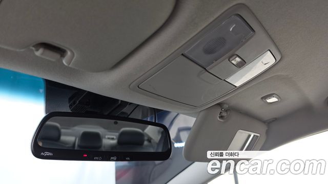 Kia K3 2015 — photo 23