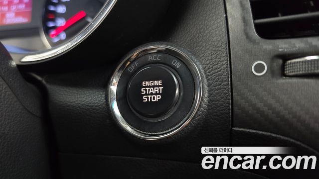 Kia K3 2015 — photo 30