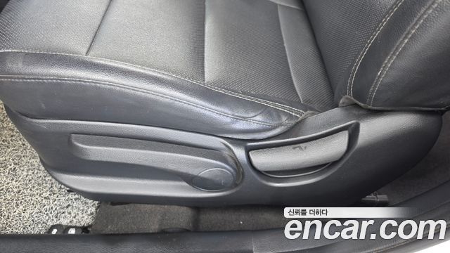 Kia K3 2015 — photo 31